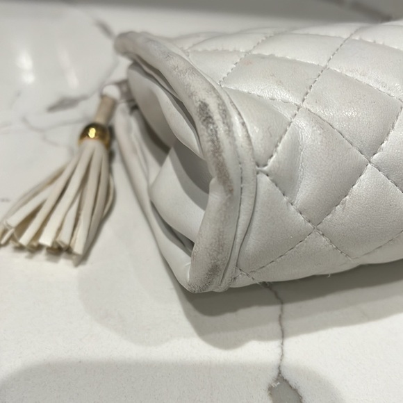 Givenchy Vintage White Leather Zip Clutch Bag Pouch 7” x 5” x 2.5” - Picture 5 of 16